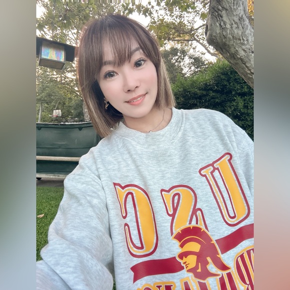 Meet your Posher, Karena - Picture 2 of 2